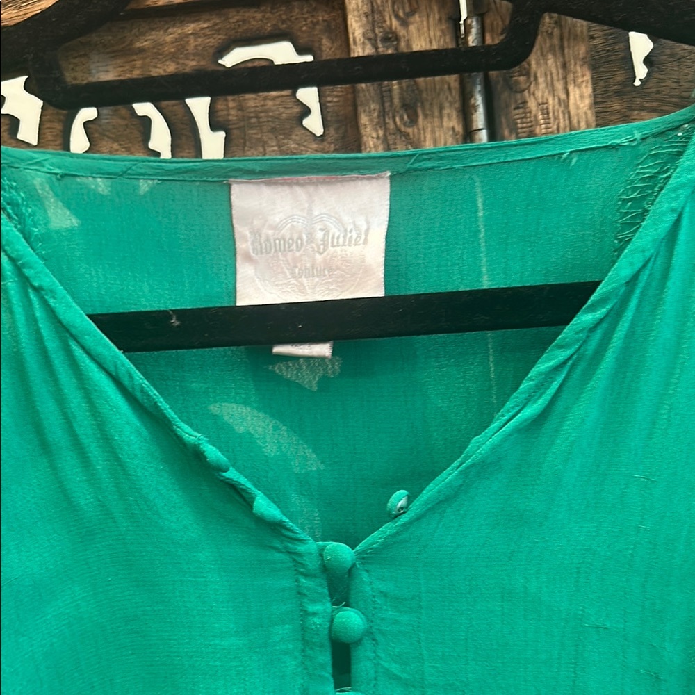 Vintage Romeo & Juliet Couture green top